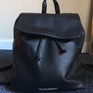 Chic black backpack 👀👀 Lowest Price!